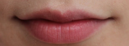 Помада Lush Fresh Handmade Сolour. Оттенок "Decisive" /"Решительность"
