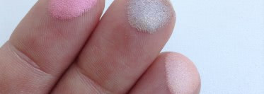 Жизнь в розовом цвете: Shiseido Luminizing Satin Eye Color Trio RD711 Pink Sands