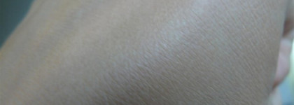 Чудеса с флюидом Chanel Les Beiges All In One Healthy Glow Fluid SPF 15 #20