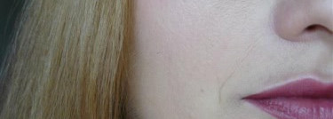 Собираем урожай: румяна-блеск для губ 2 в 1. YSL Baby Doll Kiss & Blush Lips & Cheeks soft matte colour в оттенке 11 Prune Impertinente