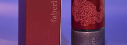 Faberlic. Лак для ногтей с голографическим эффектом "Феникс"