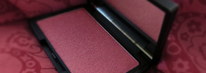 Розовое золото: румяна Sleek MakeUp Blush 926 Rose Gold