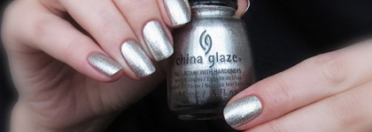 China Glaze Nail Lacquer with hardeners 1223 "Gossip Over Gimlets"