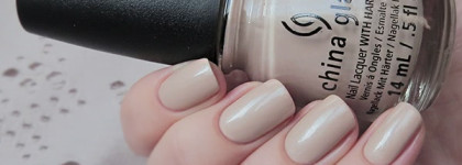 China Glaze Nail Lacquer with hardeners 1295 Don't Honk Your Thorn