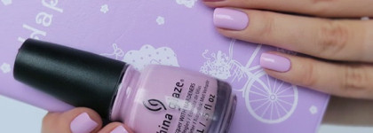 China Glaze Nail Lacquer With Hardeners 81762 In A Lily Bit