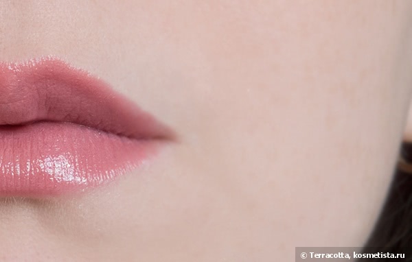 Urban Decay Revolution Lipstick Naked