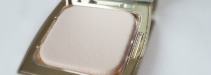 Missha Signature Science Blanc Pact SPF 50