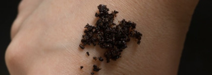 Riche Coffee Bean Mandarin Scrub