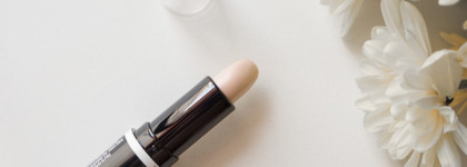 Wet n Wild Megaglo Dual-Ended Constour Stick Light/Medium