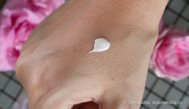 Набор для макияжа MAC Makeup Ready Skin Radiant Pink Set