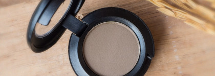 MAC Satin Coquette + Dazzleshadow Extreme Kiss Of Klimt