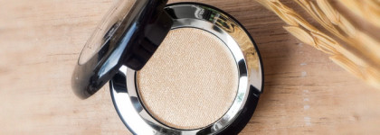 MAC Satin Coquette + Dazzleshadow Extreme Kiss Of Klimt