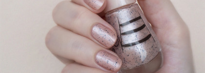 Essence The Lovely Little Things 04 My Flaky Caty