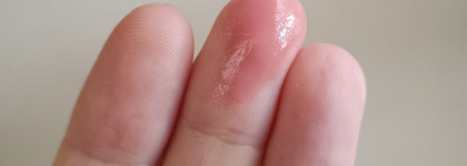 Косметиста заставила меня купить это: блеск для губ в стике Rom&nd Glasting Melting Balm 01 Coco Nude