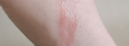 Косметиста заставила меня купить это: блеск для губ в стике Rom&nd Glasting Melting Balm 01 Coco Nude