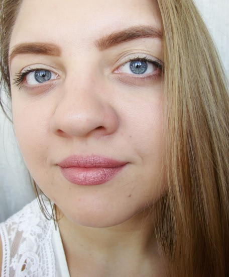 Полезная в хозяйстве Chanel Rouge Allure #88 Evanescente