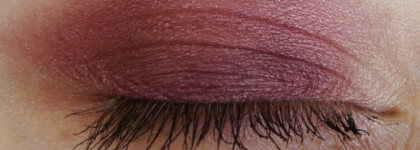 Могли бы выручить в Хэллоуин Sisley Phyto-Ombre Eclat Longue Tenue Eye Shadow #11 Burgundy