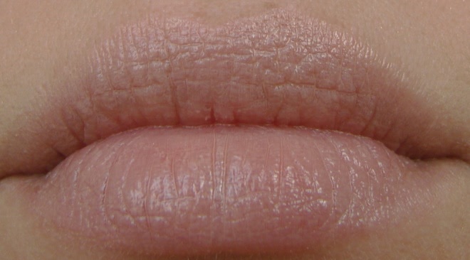 Две странные помады Maybelline Hydra Extreme Lipstick #390 #620