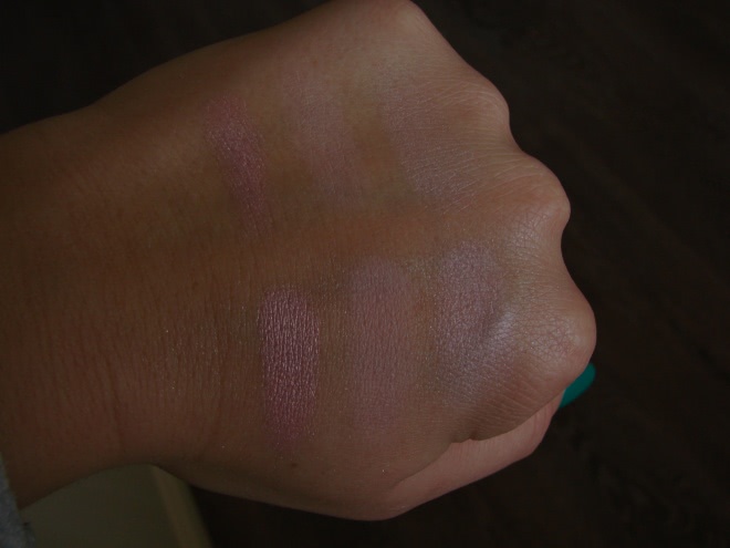 Нежные тени Shiseido Luminizing Satin Eye Color Trio BL 215