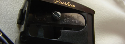 Guerlain The Eye Pencil Kohl-Contour long-lasting water-resistant with applicator & pencil sharpener #02 Jackie Brown