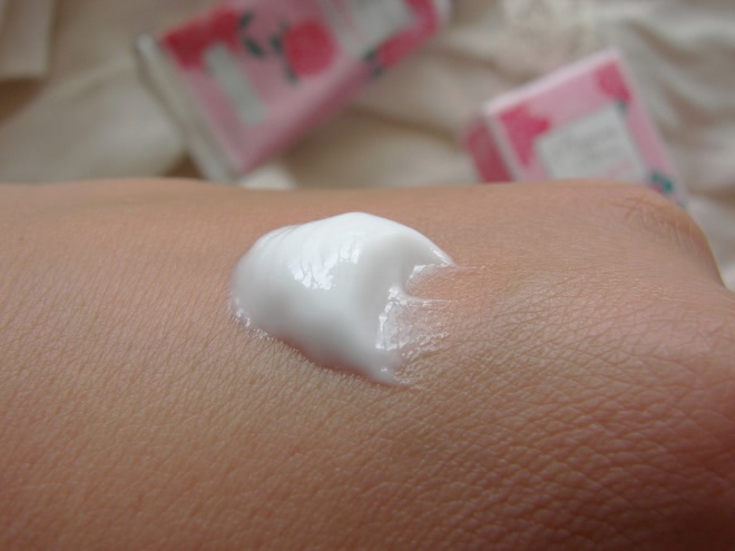 L’Occitane Pivoine Flora Hand Cream