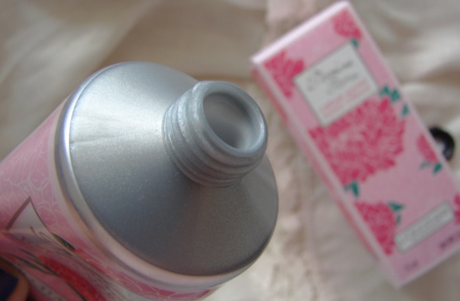 L’Occitane Pivoine Flora Hand Cream