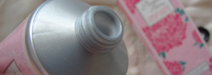 L’Occitane Pivoine Flora Hand Cream