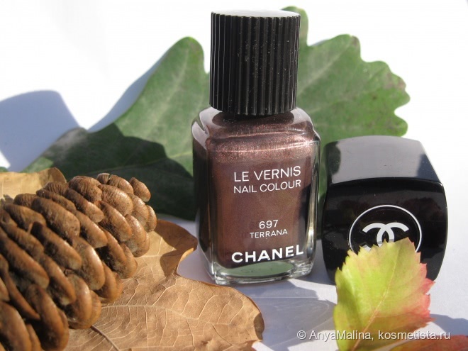 Золотая осень с летним Chanel Le Vernis #697 Terrana