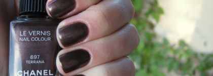 Золотая осень с летним Chanel Le Vernis #697 Terrana