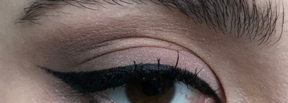 "Что у него лежит в его мерзких, грязных карманцах?" Моя прелесть Givenchy Крем-тени для век Ombre Interdite в оттенке №03 Винтажный коричневый