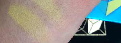 Морская лазурь: Huda Beauty Sapphire Obsessions Palette