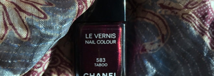 "Для космоса не существует времени": Chanel Le Vernis Nail Colour #583 Taboo
