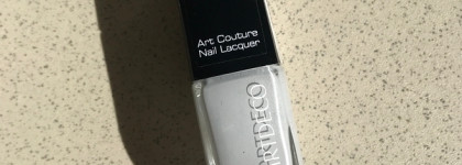Немецкое качество и сдержанность: лак для ногтей Artdeco Art Couture Nail Lacquer #821 White Grey и гелевая помада Artdeco Color Lip Shine #78 Shiny Rosewood