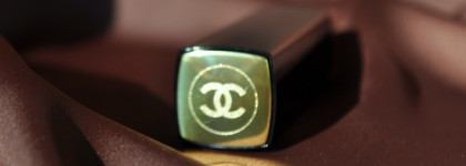 Яркий нюд Chanel Rouge Allure Velvet Luminous Matte Lip Colour #62 Libre