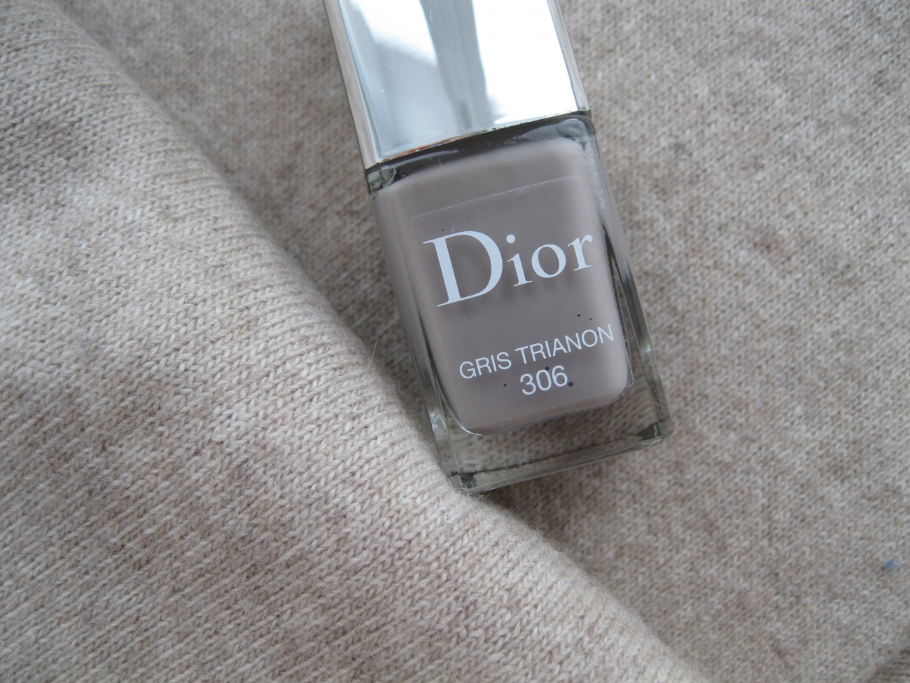 Dior Gris Trianon #306 Vernis Nail Lacquer Swatches & Review