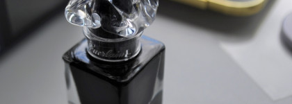 Ароматизированный лак Guerlain LPRN Nail Colour Black Perfecto 007: и в пир, и в мир, и в добрые люди
