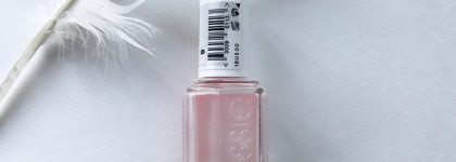 Легкий, как пёрышко Essie Nail Lacquer #09 Vanity Fairest