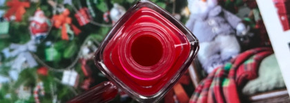 Матовый красный: праздничный маникюр Dior Vernis Nail Laquer #999 Rouge Matt