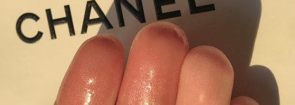 Не зря ругалась с Л'Этуаль: нюдовый блеск для губ Chanel Rouge Coco Gloss #722 Noce Moscata