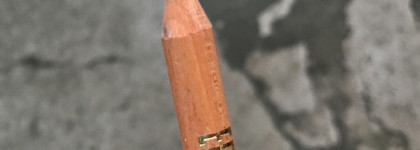 Один в поле воин? Трендовый серо-коричневый Instagram карандаш в стиле 90-х Miss Tais #776 Молочное Какао