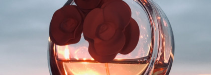 Что может быть слаще сахара? Белые цветы и ваниль Valentino Valentina EDP