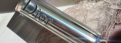 Сияющая бальзамная помада с гелевой сердцевиной Dior Addict Lipstick #411 Nude Chill