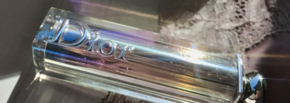 Сияющая бальзамная помада с гелевой сердцевиной Dior Addict Lipstick #411 Nude Chill