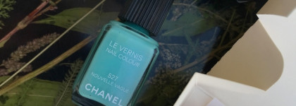 Живая легенда, лак, о котором мечтала - «Новая волна» Chanel Le Vernis Nail Colour #527 Nouvelle Vague