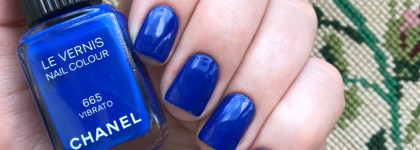 Тот самый синий: Chanel Le Vernis Nail Colour #665 Vibrato