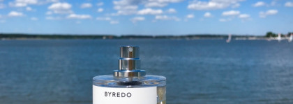 Запах чистоты и свежей белой рубашки: аромат побережья Byredo Blanche