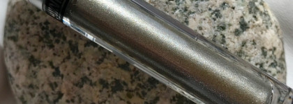 Очаровательный сложный оттенок кремовых теней Luxvisage Metal Hype Liquid Eyeshadow #18 Сияющий нефрит