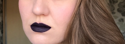 Influence Beauty стойкая жидкая матовая помада Mattrix в оттенке 12 - драма вошла в чат