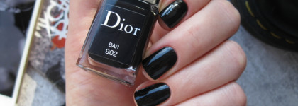 Dior Vernis Nail Lacquer Bar #902: чёрный лак с искрами для особо случая