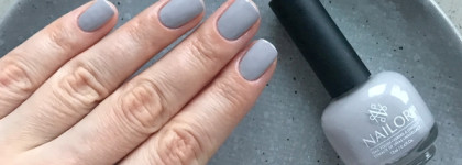 Осенний минимализм на ногтях: серый лак Nailor nail polish #802 Lebasque Лебаск